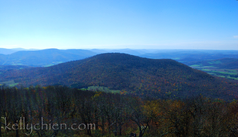 this-is-new-york.com Blue mountain ridges in the Catskills from atop Mt. Utsayantha near Stamford NY photo by Kelly Chien