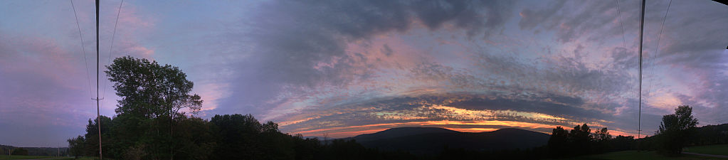 this-is-new-york.com Sunset over the mountains near Fleischmanns NY photo by Kelly Chien